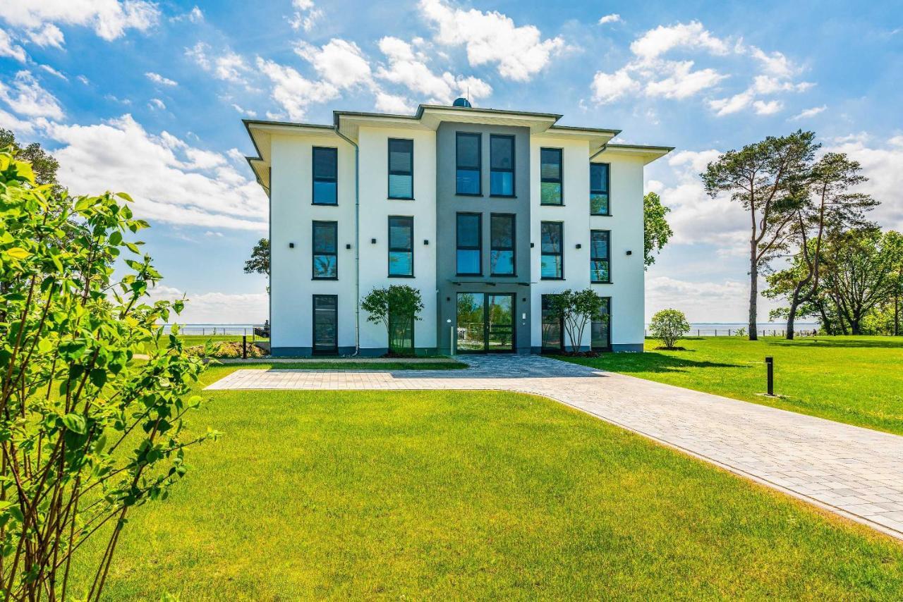 Appartement "Mondstein" Mit Penthouseflair - Oase Am Haff Garz  エクステリア 写真